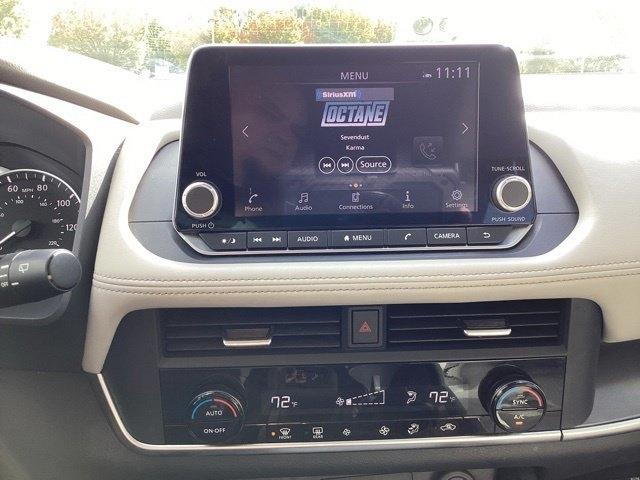 Nissan Rogue  2025