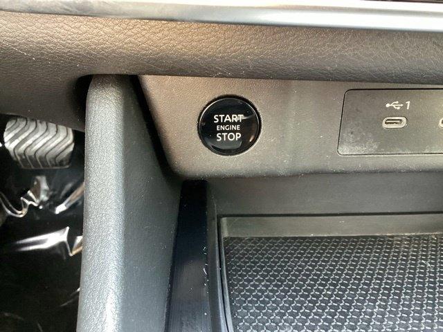Nissan Rogue  2025