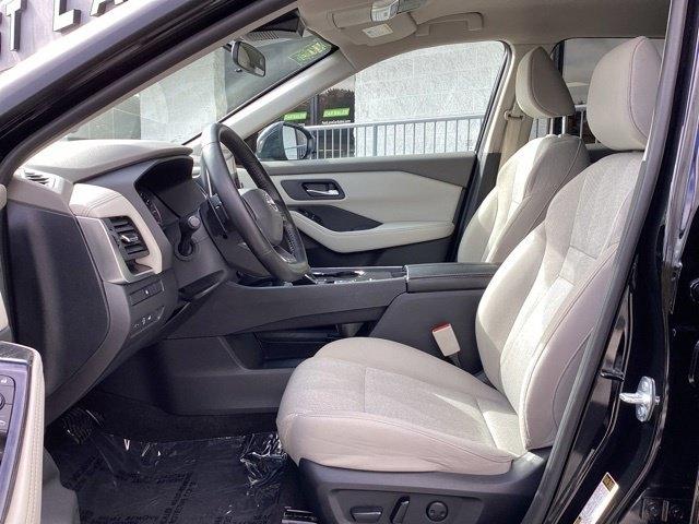 Nissan Rogue  2025