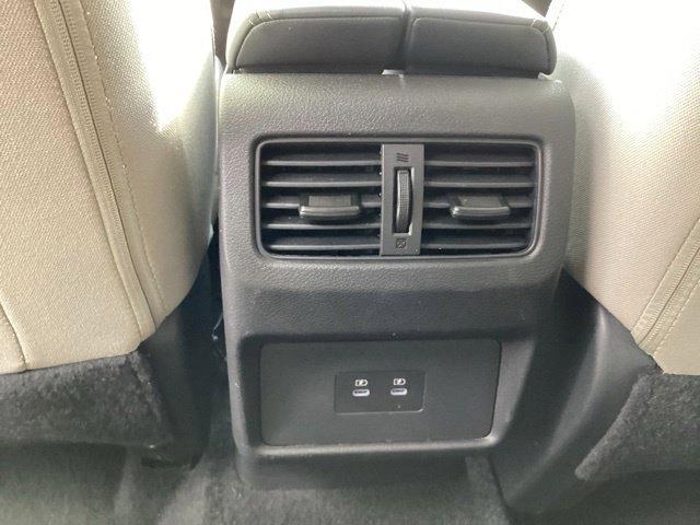 Nissan Rogue  2025