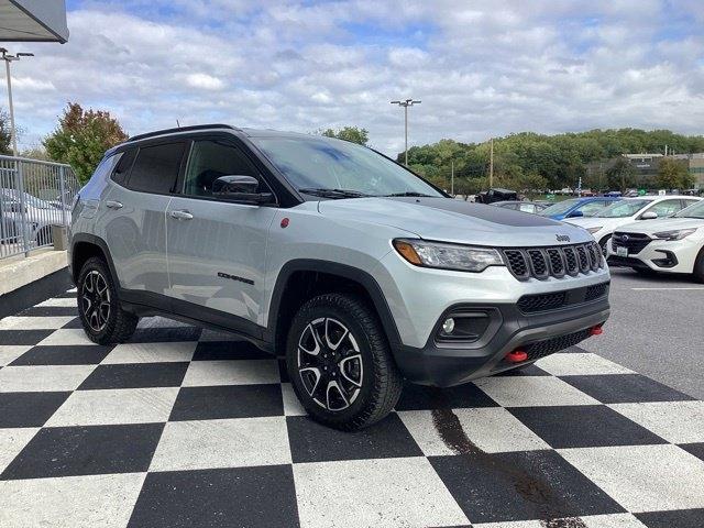 Jeep Compass photo 4