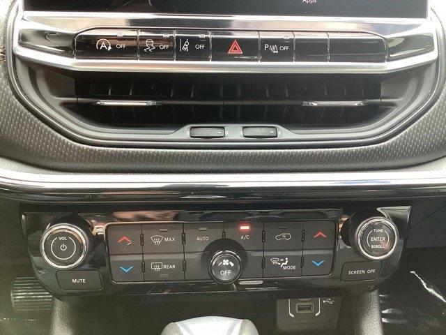Jeep Compass photo 18