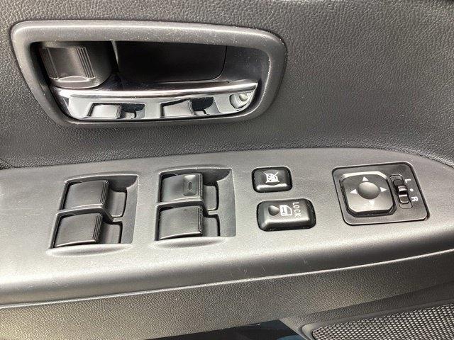 Mitsubishi Outlander Sport photo 12