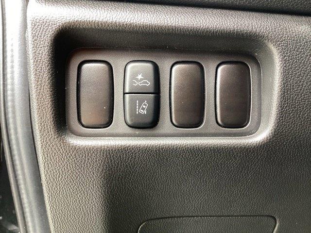 Mitsubishi Outlander Sport photo 13