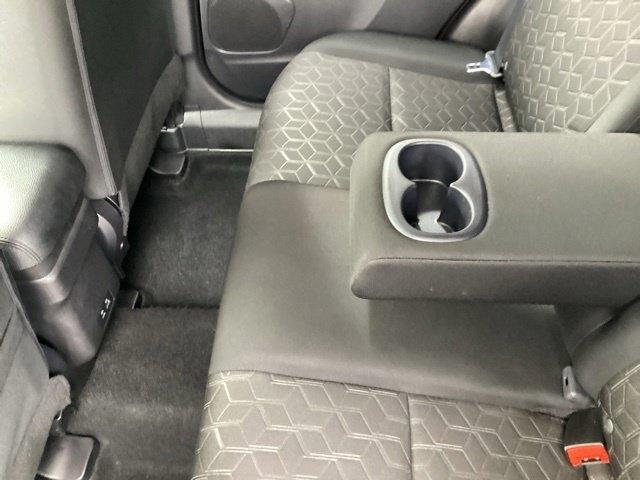 Mitsubishi Outlander Sport photo 24