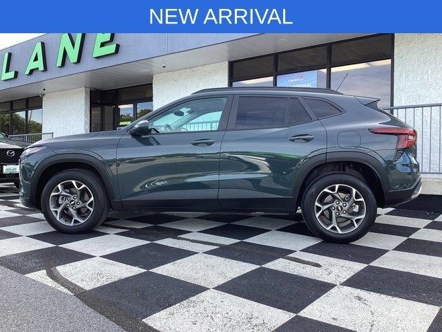 Chevrolet Trax photo 2