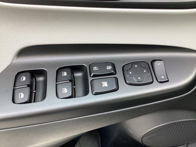 Hyundai Kona photo 13