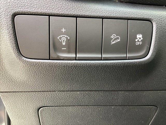 Hyundai Kona photo 14