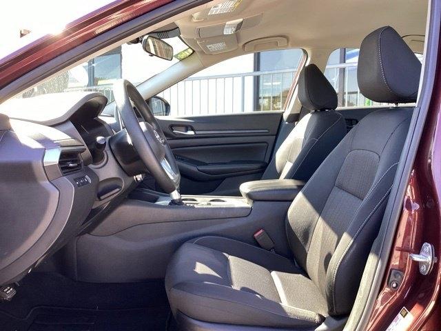 Nissan Altima  2025