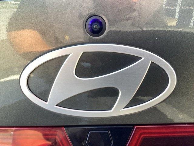 Hyundai Elantra photo 10