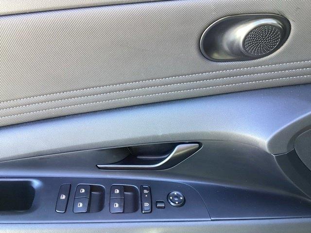 Hyundai Elantra photo 12
