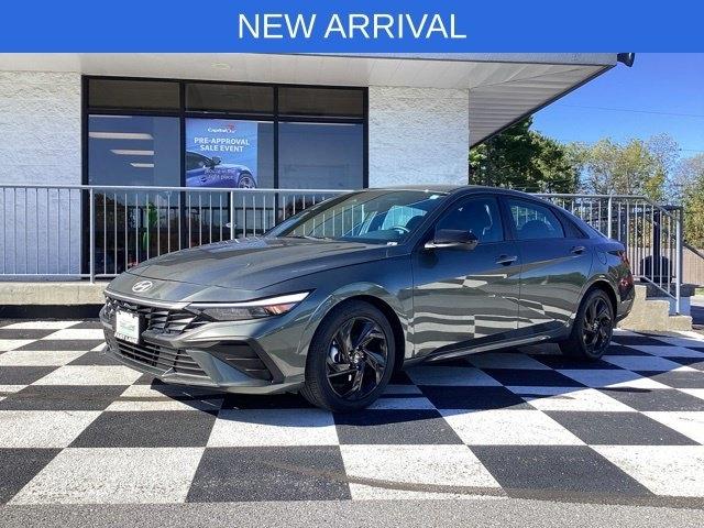 Hyundai Elantra  2026
