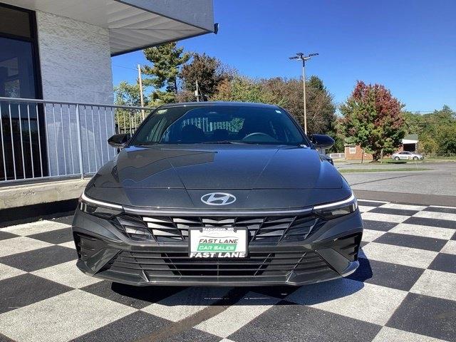 Hyundai Elantra  2026