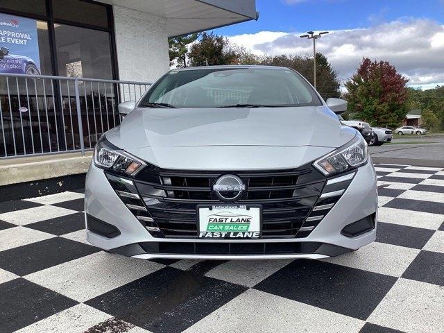 Nissan Versa  2024