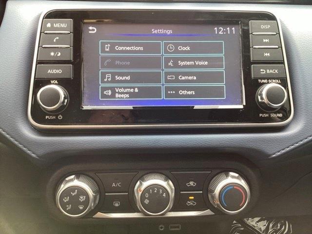Nissan Versa  2024