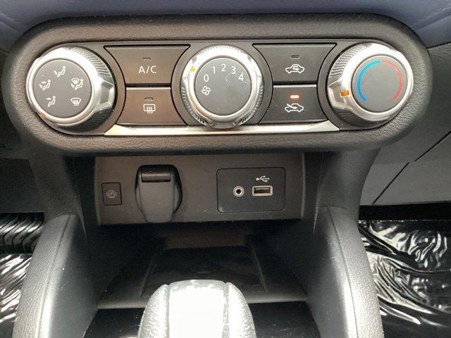 Nissan Versa  2024