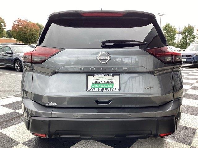 Nissan Rogue  2024