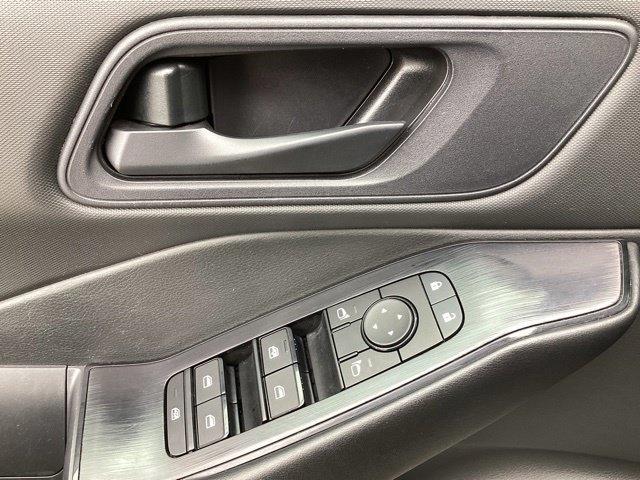 Nissan Rogue  2024