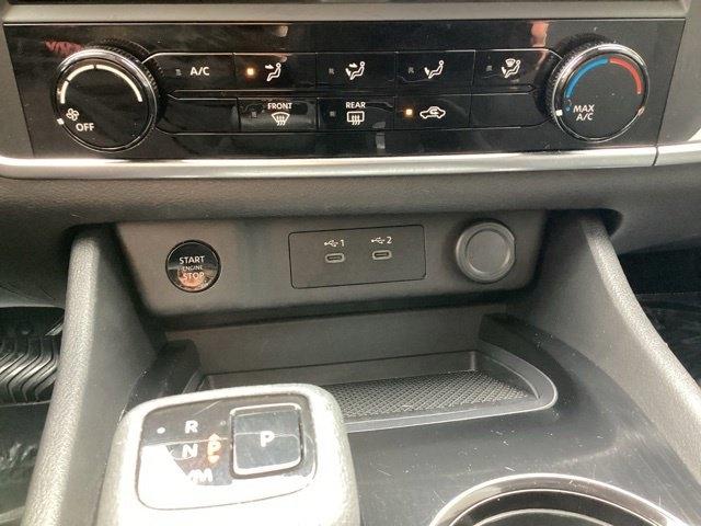 Nissan Rogue  2024