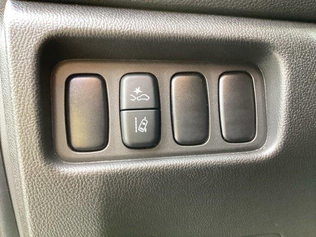 Mitsubishi Outlander Sport  2025