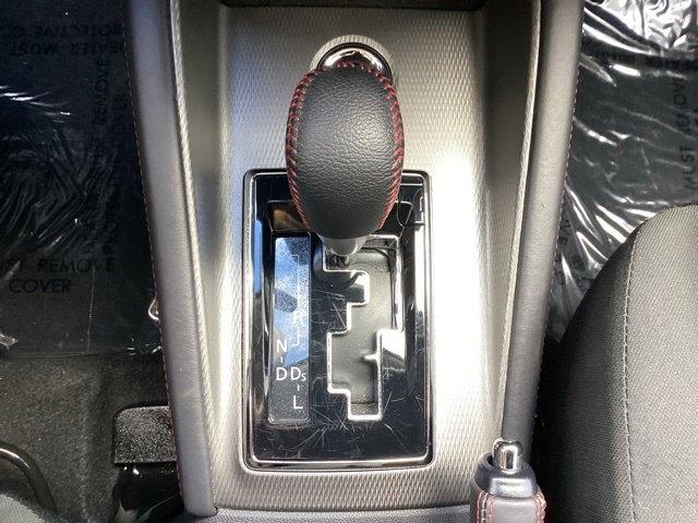 Mitsubishi Outlander Sport  2025