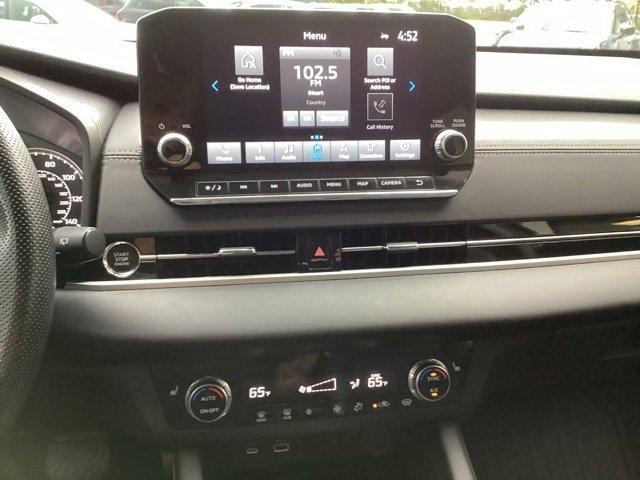 Mitsubishi Outlander  2024