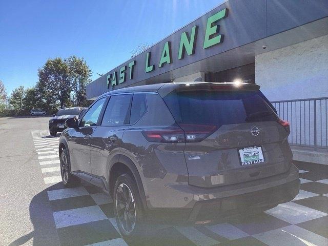 Nissan Rogue  2025