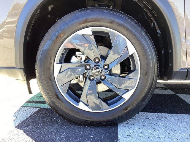 Nissan Rogue  2025