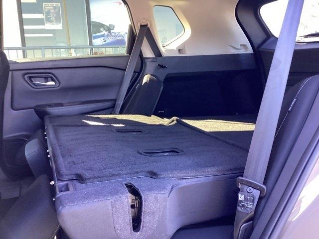 Nissan Rogue  2025