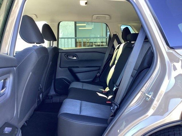 Nissan Rogue  2025