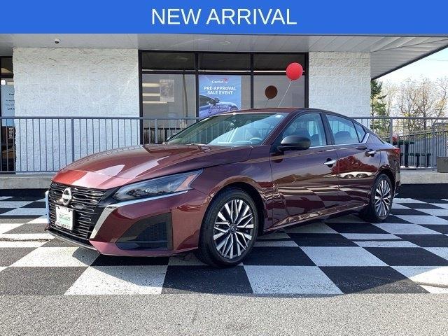 Nissan Altima  2025