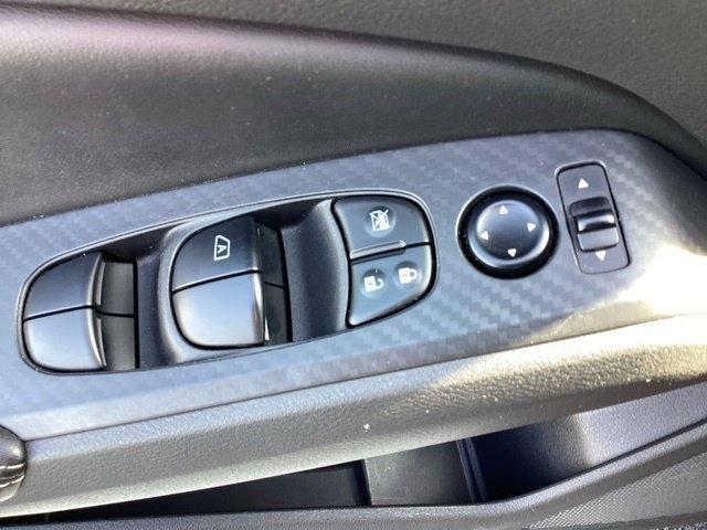 Nissan Altima  2025