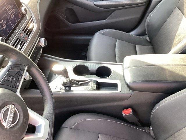 Nissan Altima  2025