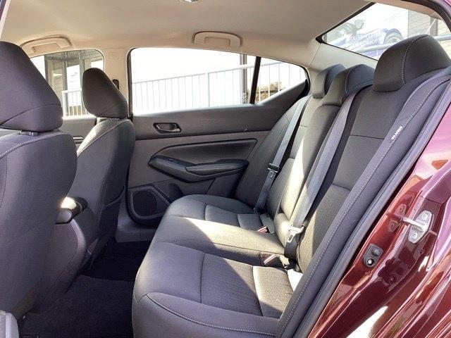 Nissan Altima  2025