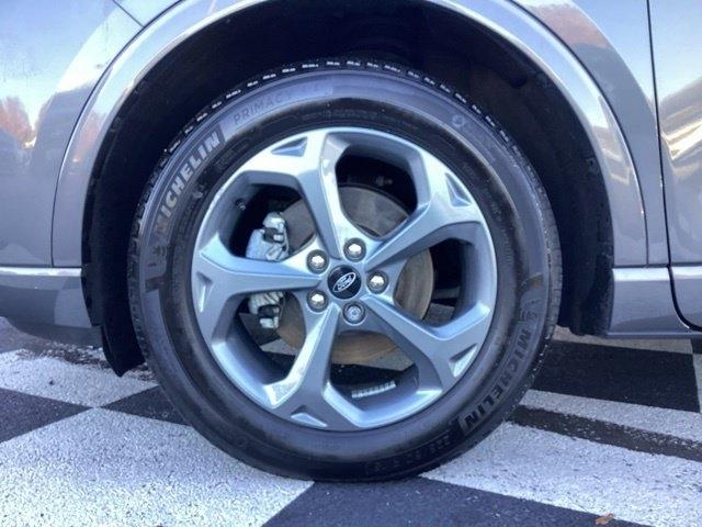 Ford Escape  2023