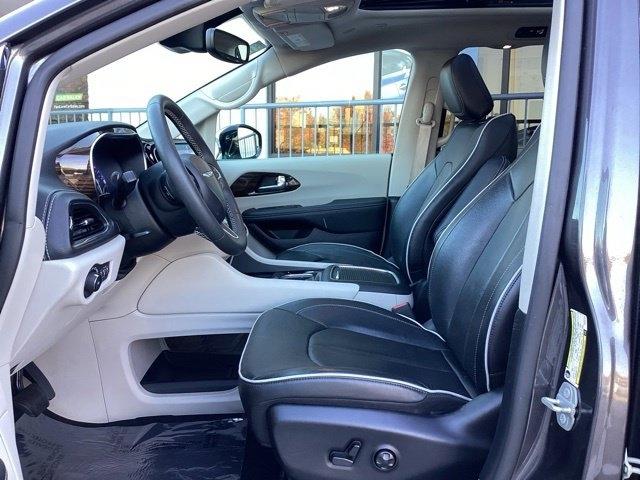 Chrysler Pacifica  2023