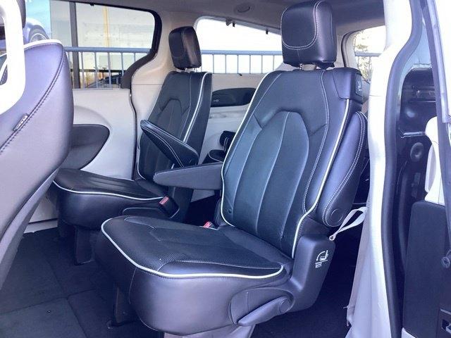 Chrysler Pacifica  2023