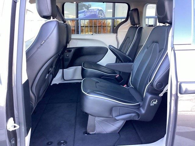 Chrysler Pacifica  2023