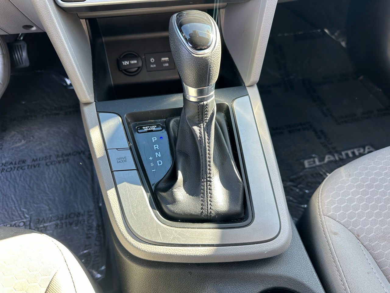 Hyundai Elantra SE IVT 2020 Hyundai Elantra SE IVT 2020