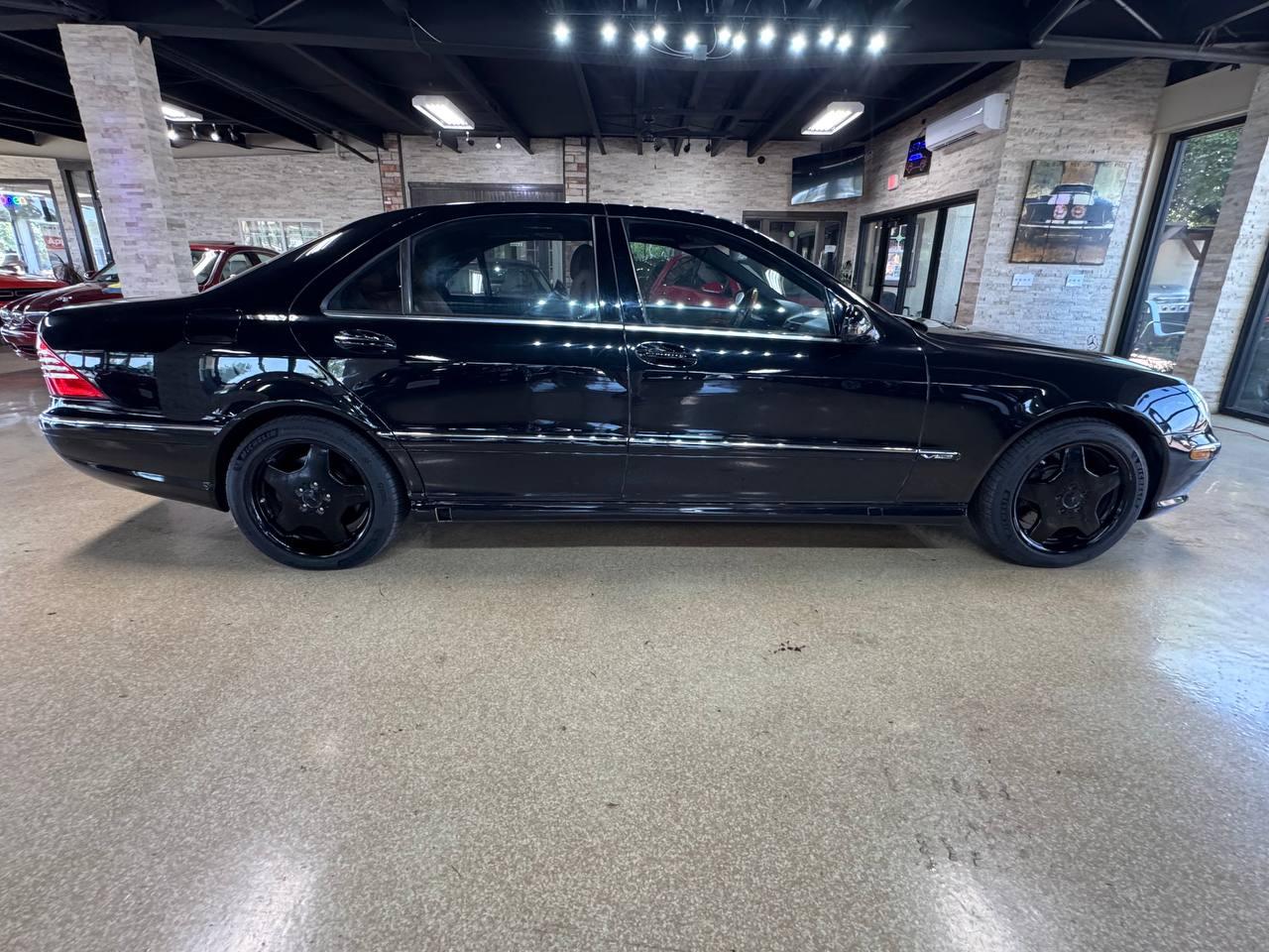 Mercedes-Benz S-Class 4dr Sdn 6.0L 2001