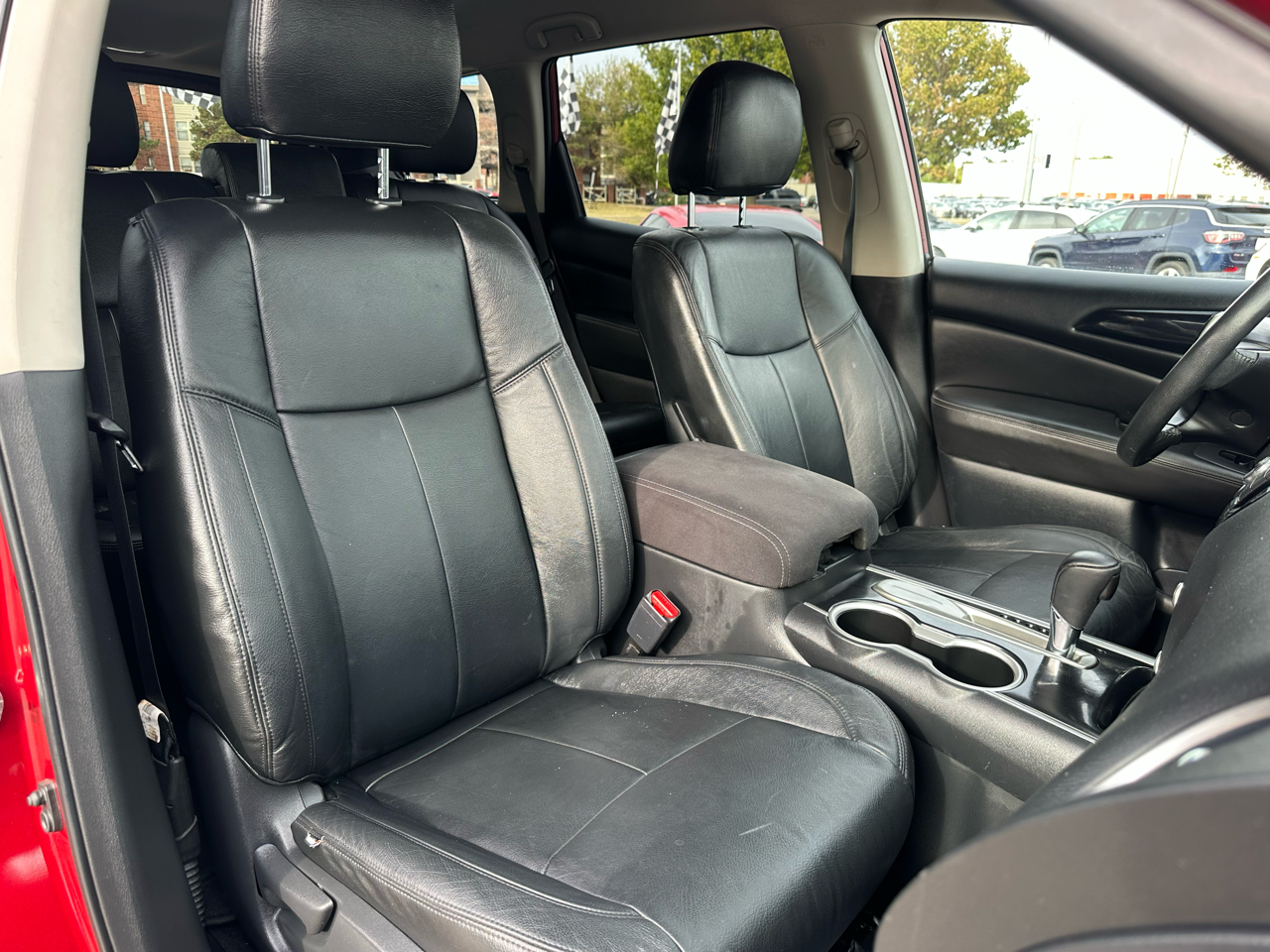 Nissan Pathfinder FWD SV 2019 Nissan Pathfinder FWD SV 2019