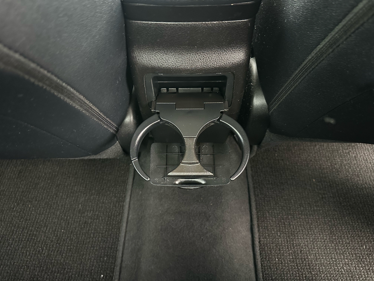 Toyota Corolla 4dr Sdn Auto L (Natl) 2016 Toyota Corolla 4dr Sdn Auto L (Natl) 2016