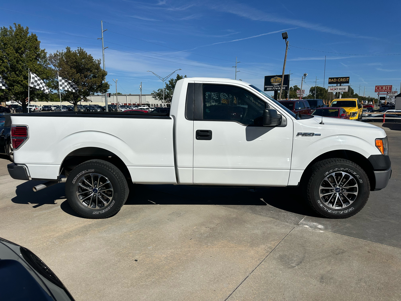 Ford F-150 2WD Reg Cab 126" XL 2013 Ford F-150 2WD Reg Cab 126" XL 2013