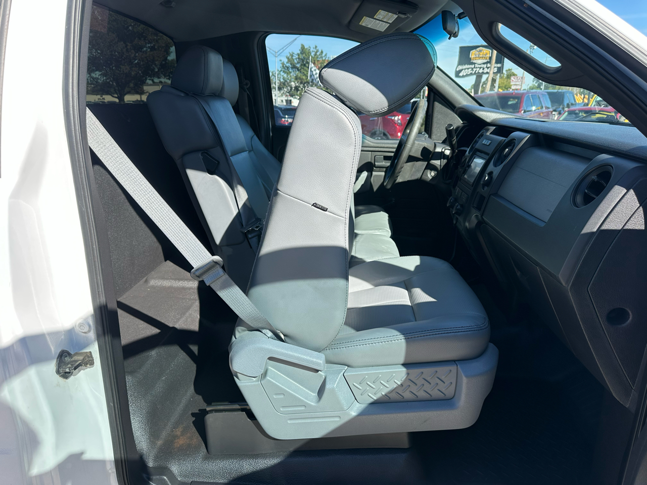 Ford F-150 2WD Reg Cab 126" XL 2013 Ford F-150 2WD Reg Cab 126" XL 2013