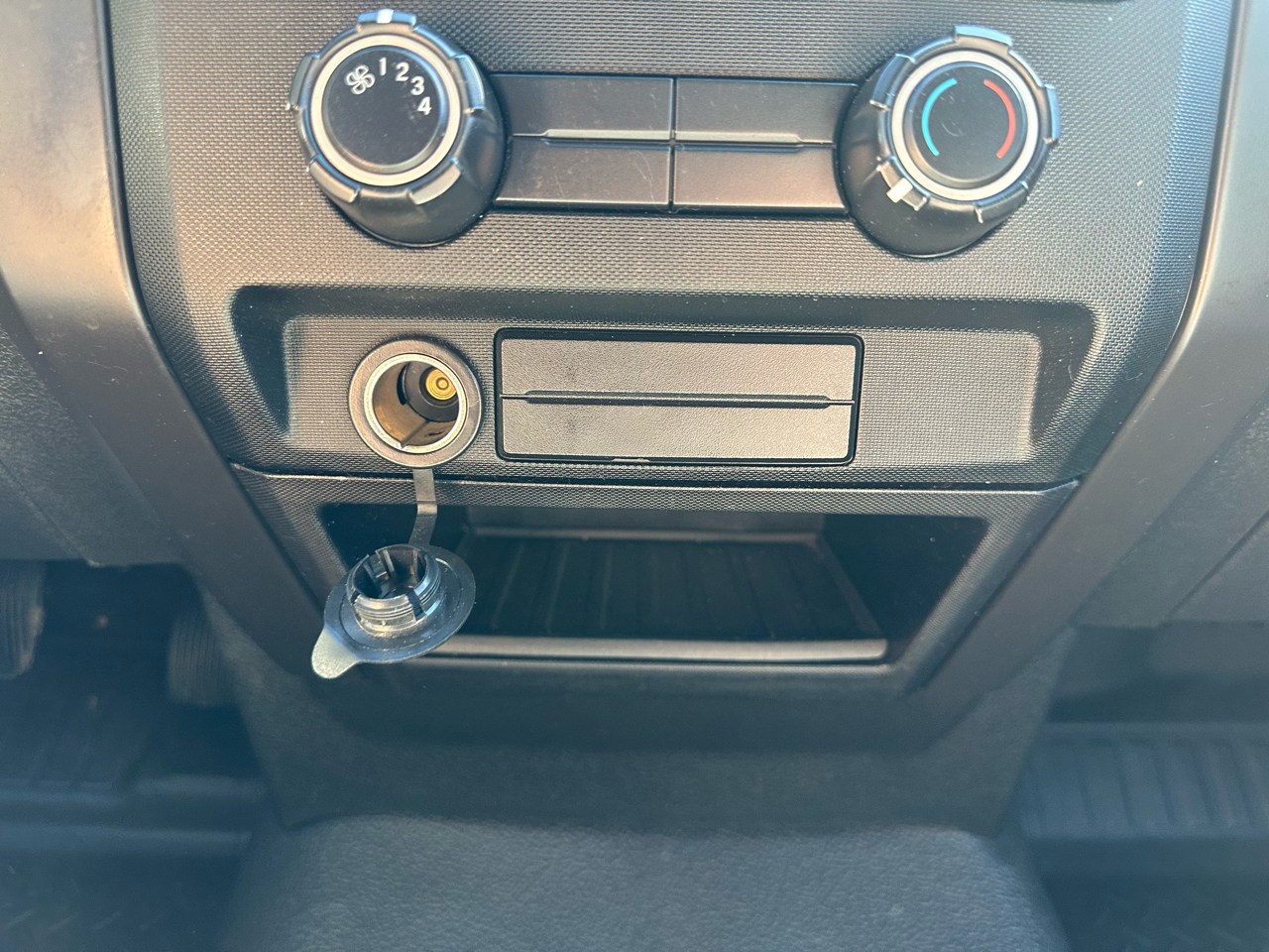 Ford F-150 2WD Reg Cab 126" XL 2013 Ford F-150 2WD Reg Cab 126" XL 2013