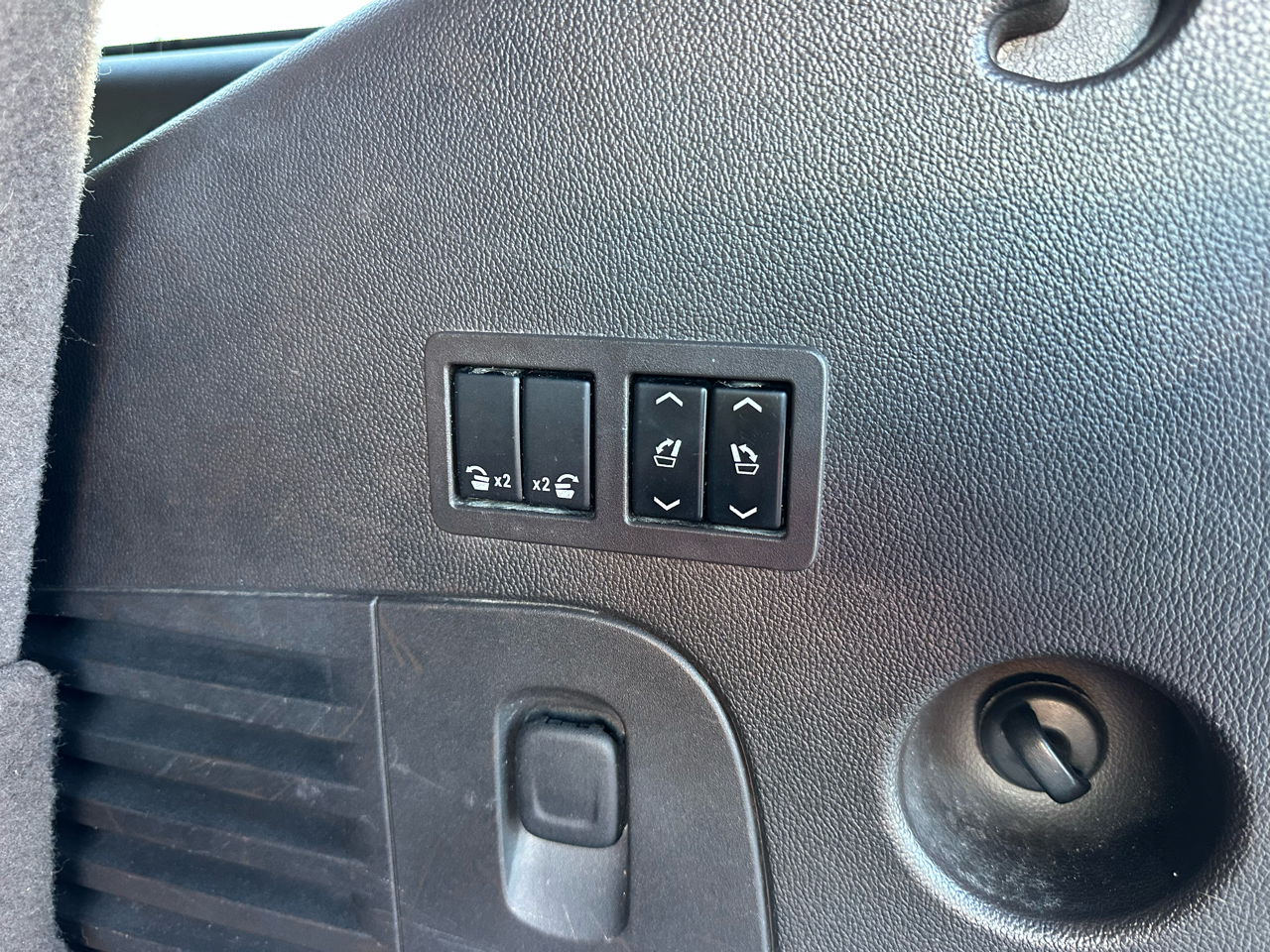 Chevrolet Tahoe 2WD 4dr Premier 2018 Chevrolet Tahoe 2WD 4dr Premier 2018