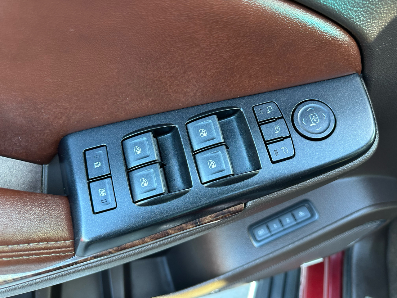 Chevrolet Tahoe 2WD 4dr Premier 2018 Chevrolet Tahoe 2WD 4dr Premier 2018