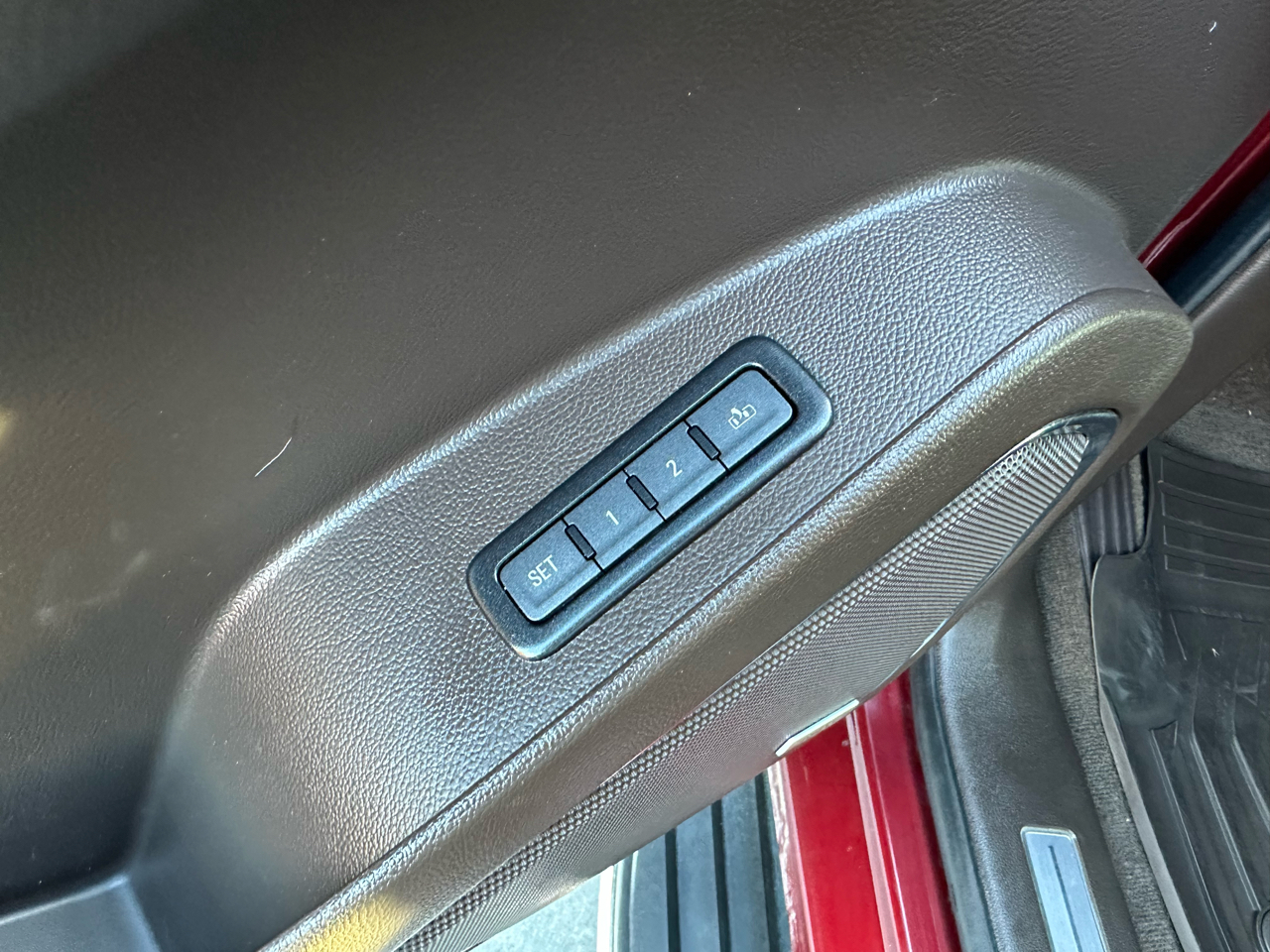 Chevrolet Tahoe 2WD 4dr Premier 2018 Chevrolet Tahoe 2WD 4dr Premier 2018