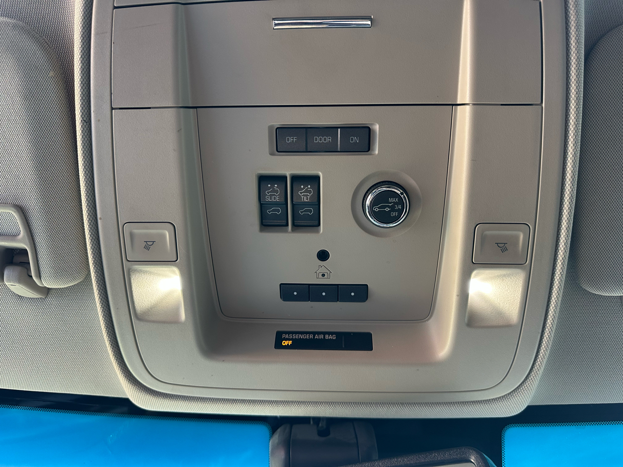 Chevrolet Tahoe 2WD 4dr Premier 2018 Chevrolet Tahoe 2WD 4dr Premier 2018