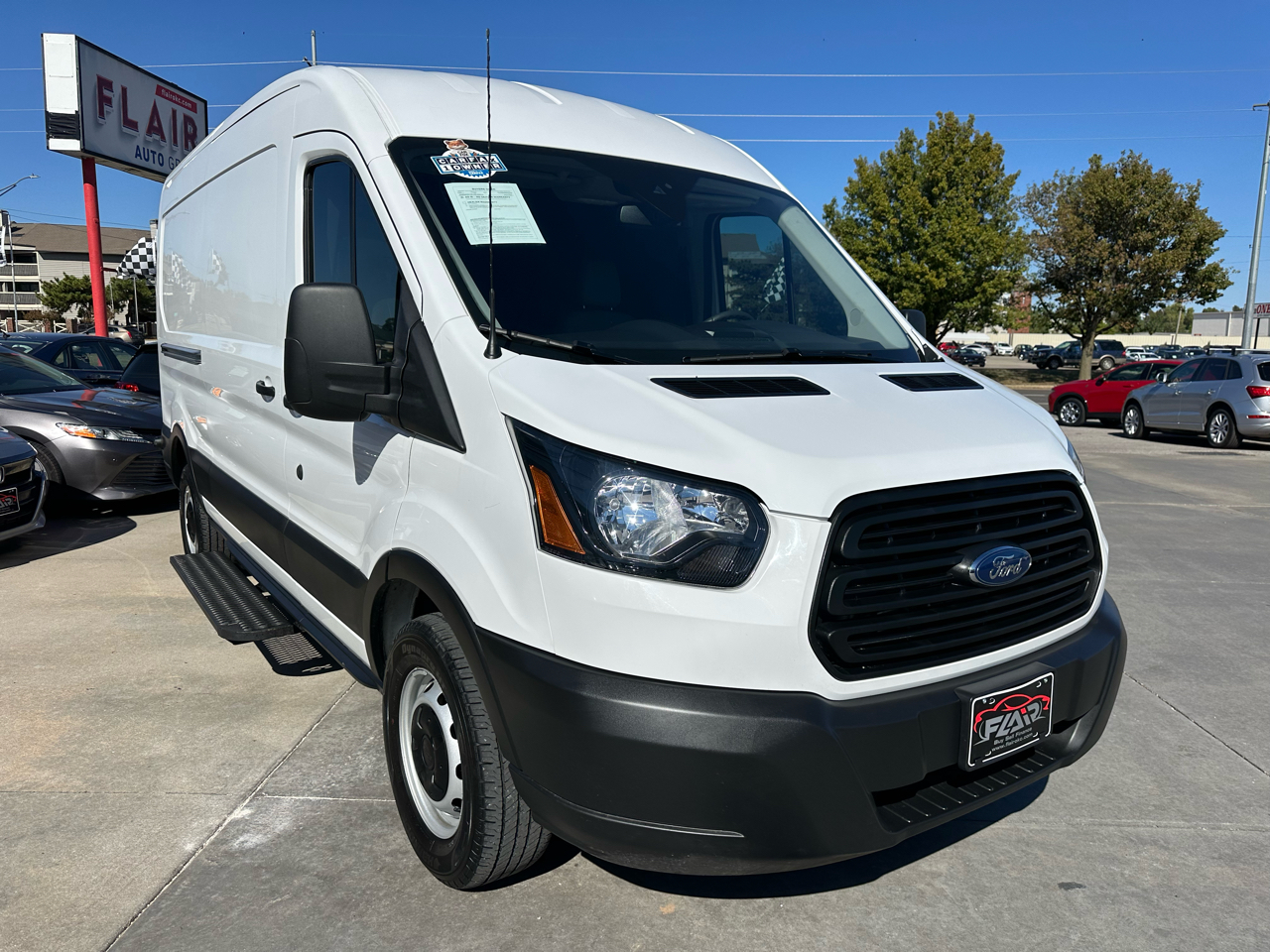 2019 Ford Transit Van T-250 148" Med Rf 9000 GVWR Sliding RH Dr